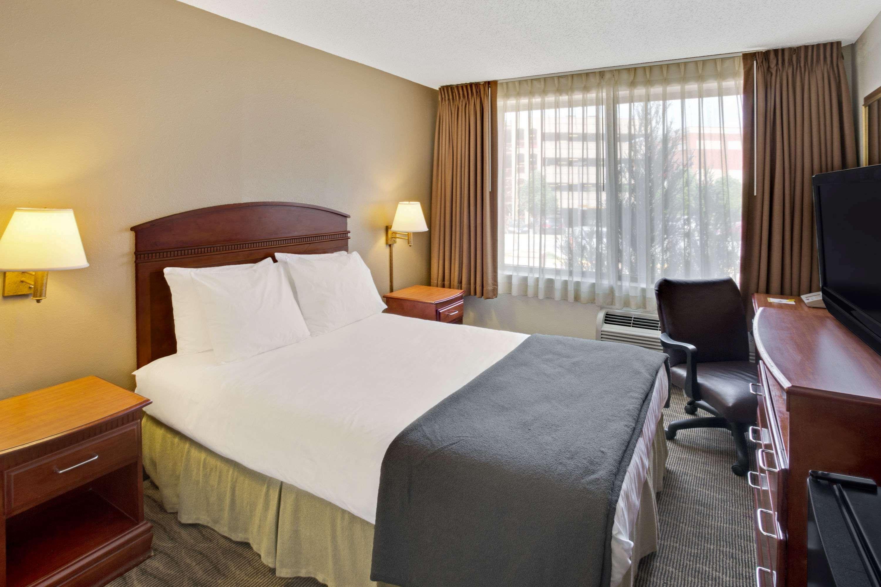 Days Inn By Wyndham Silver Spring Zewnętrze zdjęcie