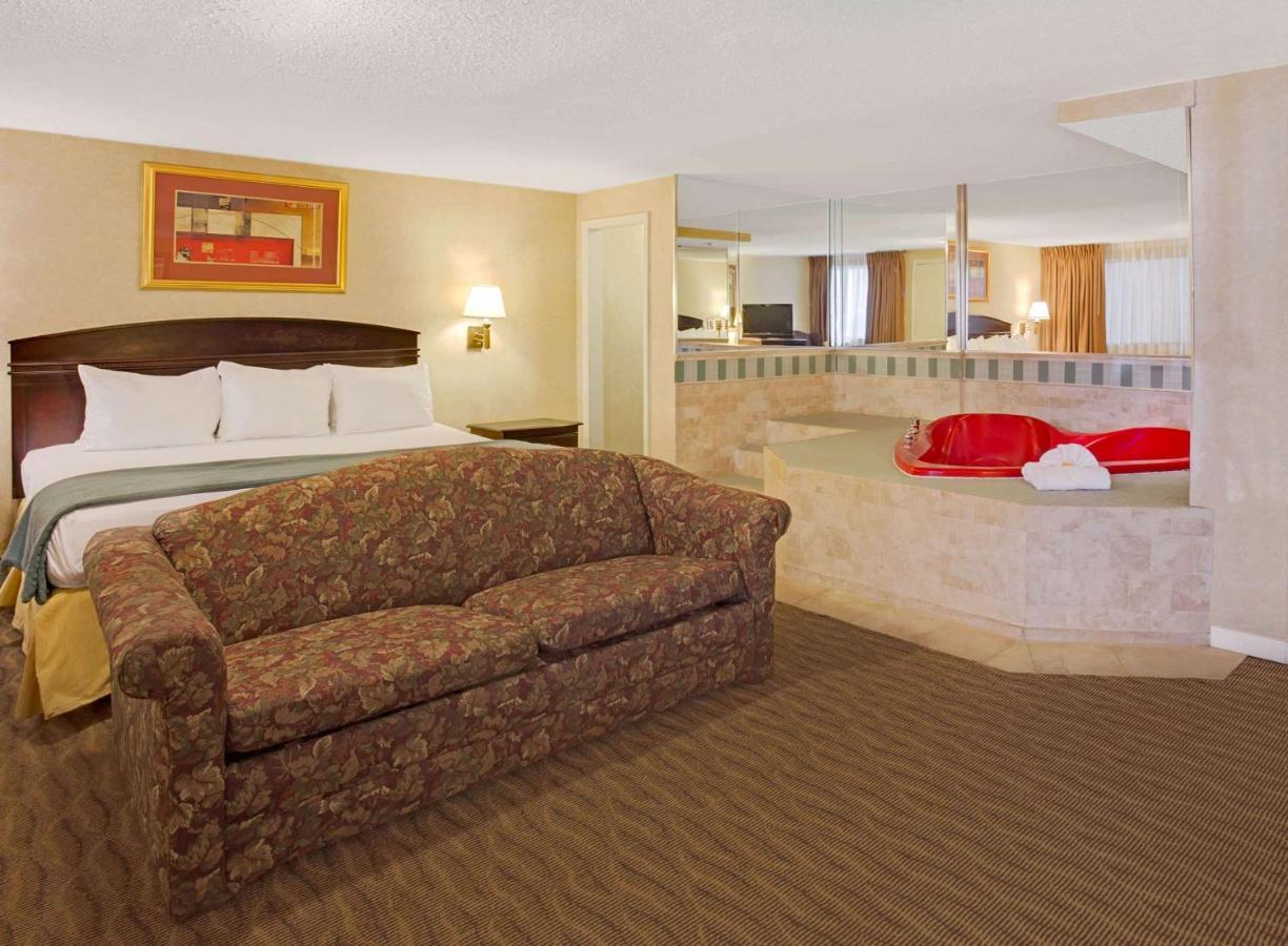 Days Inn By Wyndham Silver Spring Zewnętrze zdjęcie