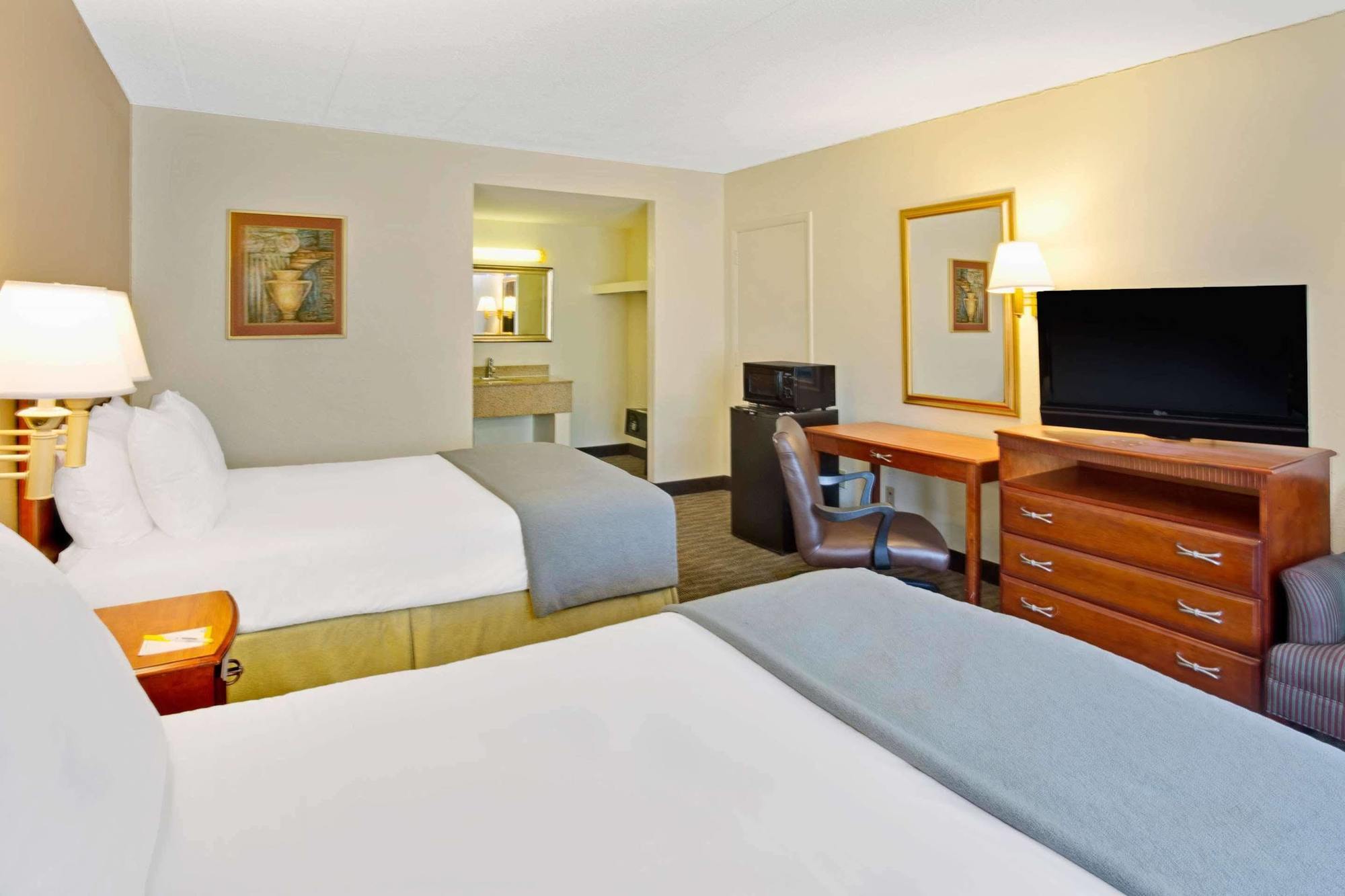 Days Inn By Wyndham Silver Spring Zewnętrze zdjęcie